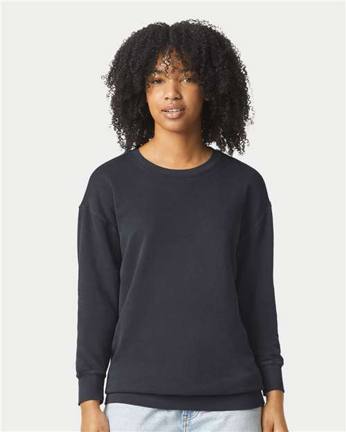 Comfort Colors Unisex Garment-Dyed Lightweight Crewneck Sweatshirt